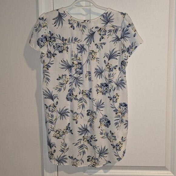 *3 FOR $9* Ann Taylor Short Sleeve Pleated Front Floral Print Top Shirt Blouse - Picture 2 of 2
